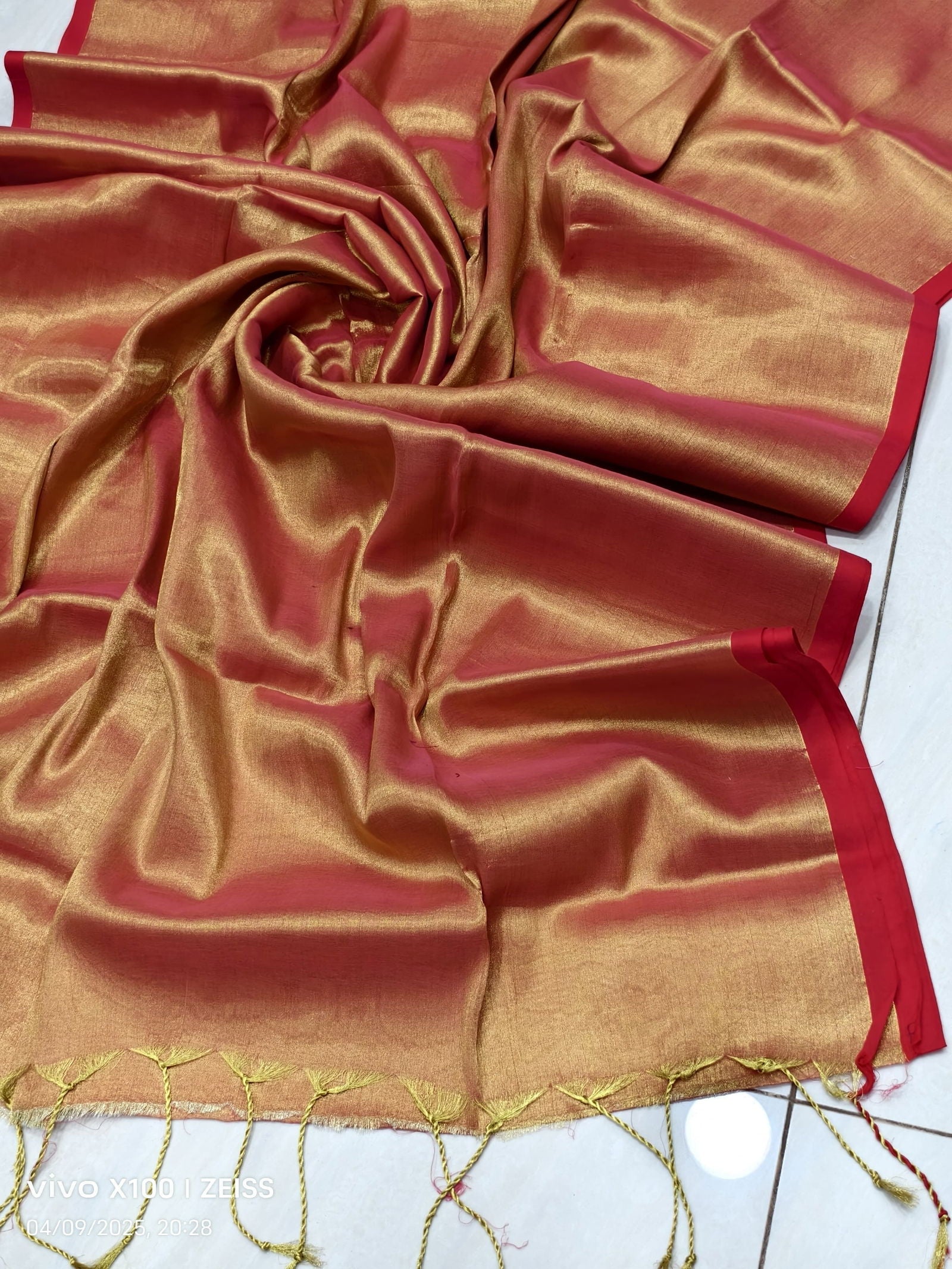 Elegant Shimmer Golden Rose Pink Khadi Cotton Tissue Handloom Saree - Mayrake.in