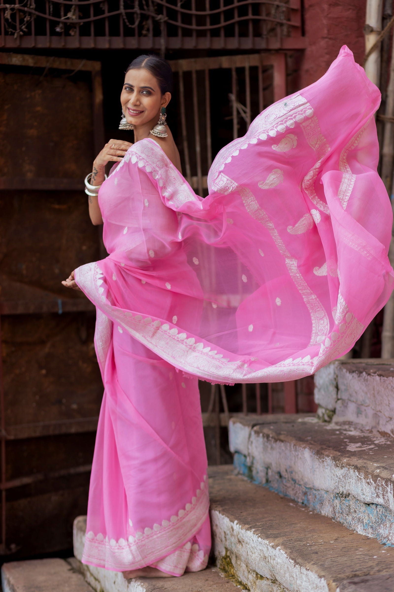 Handloom Baby Pink Pure Khadi Chiffon Banarasi Saree - Mayrake.in