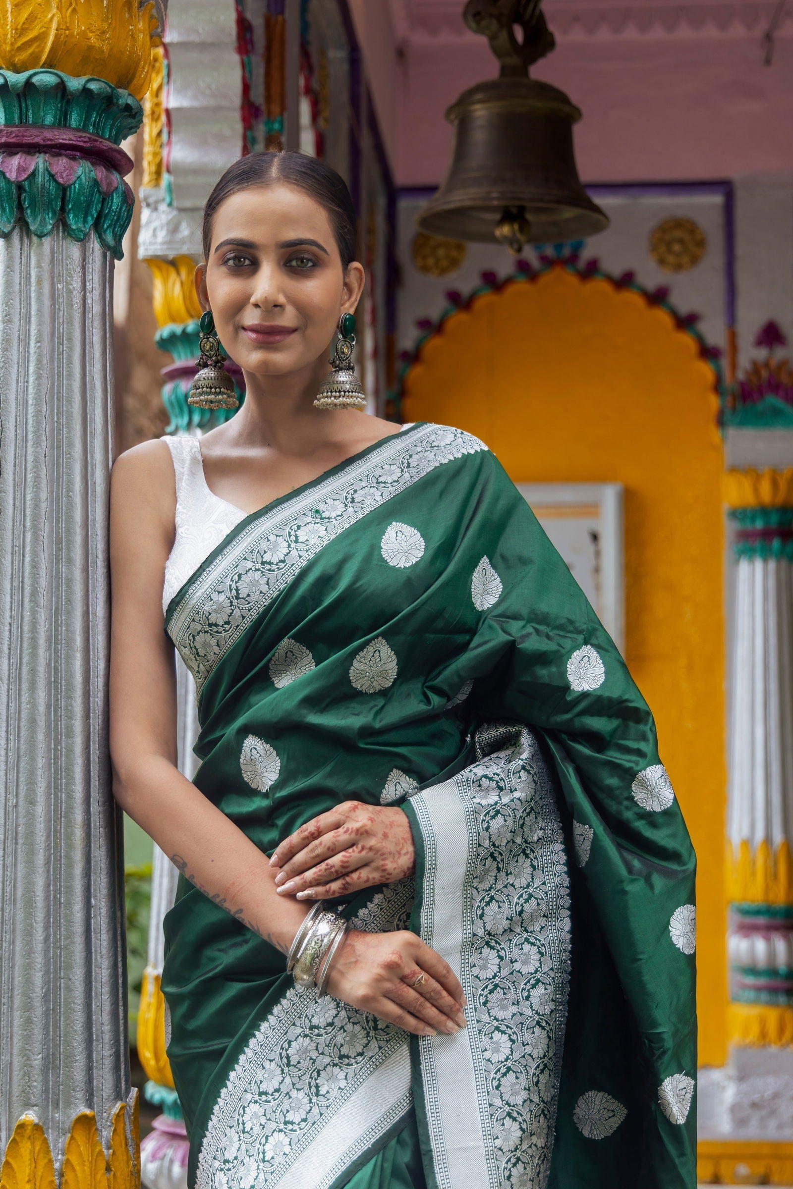 Handloom Dark Green Pure Katan Silk Banarasi Saree - Mayrake.in