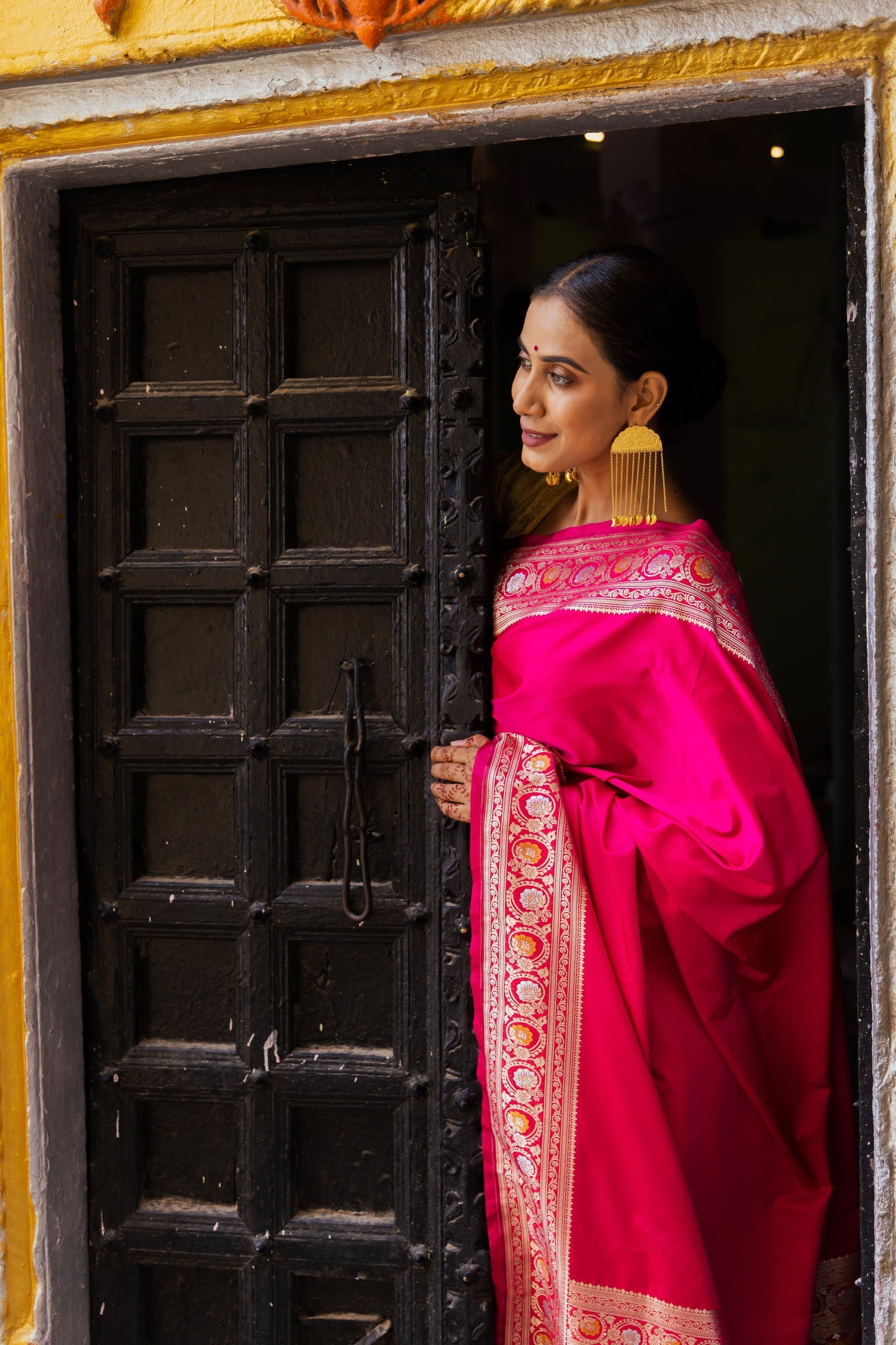 Handloom Fuchsia Pink Mashru Satin Silk Banarsi saree - Mayrake