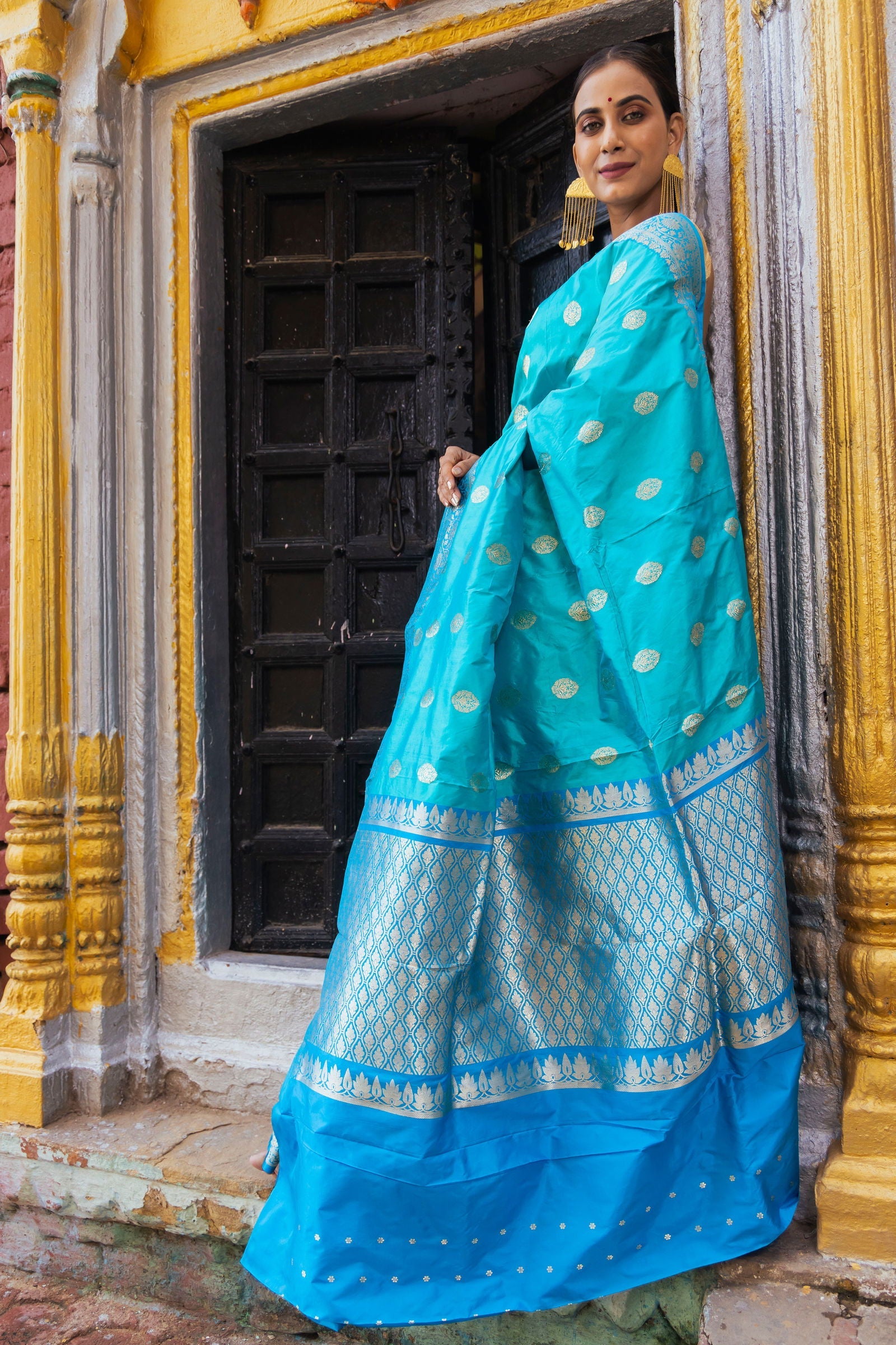 Handloom Light sky blue Pure Katan Silk Banarsi Saree - Mayrake