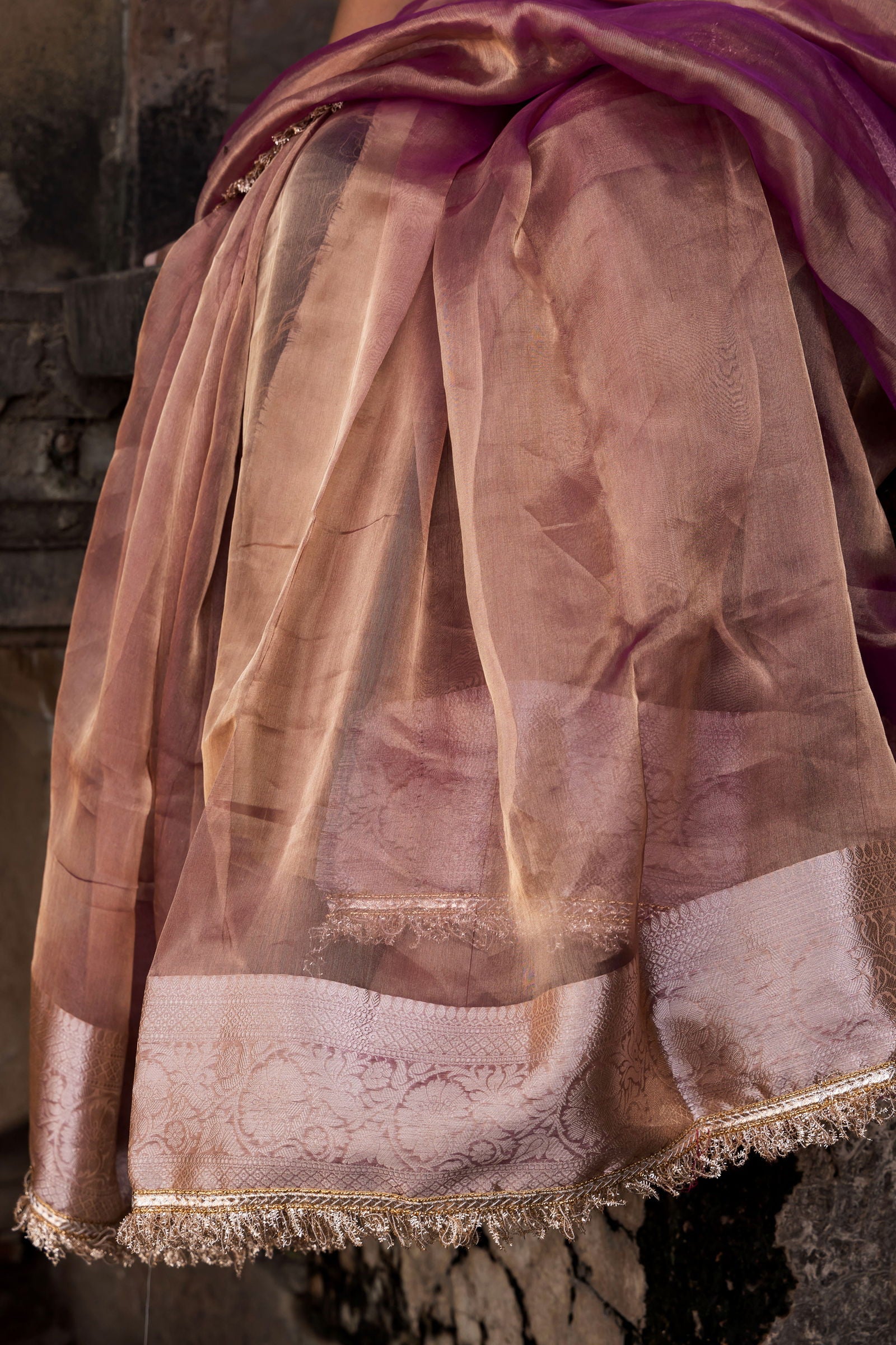 Handloom Wine Red Maroon Dark Brown Pure Katan Tissue Silk Banarsi Saree - Mayrake