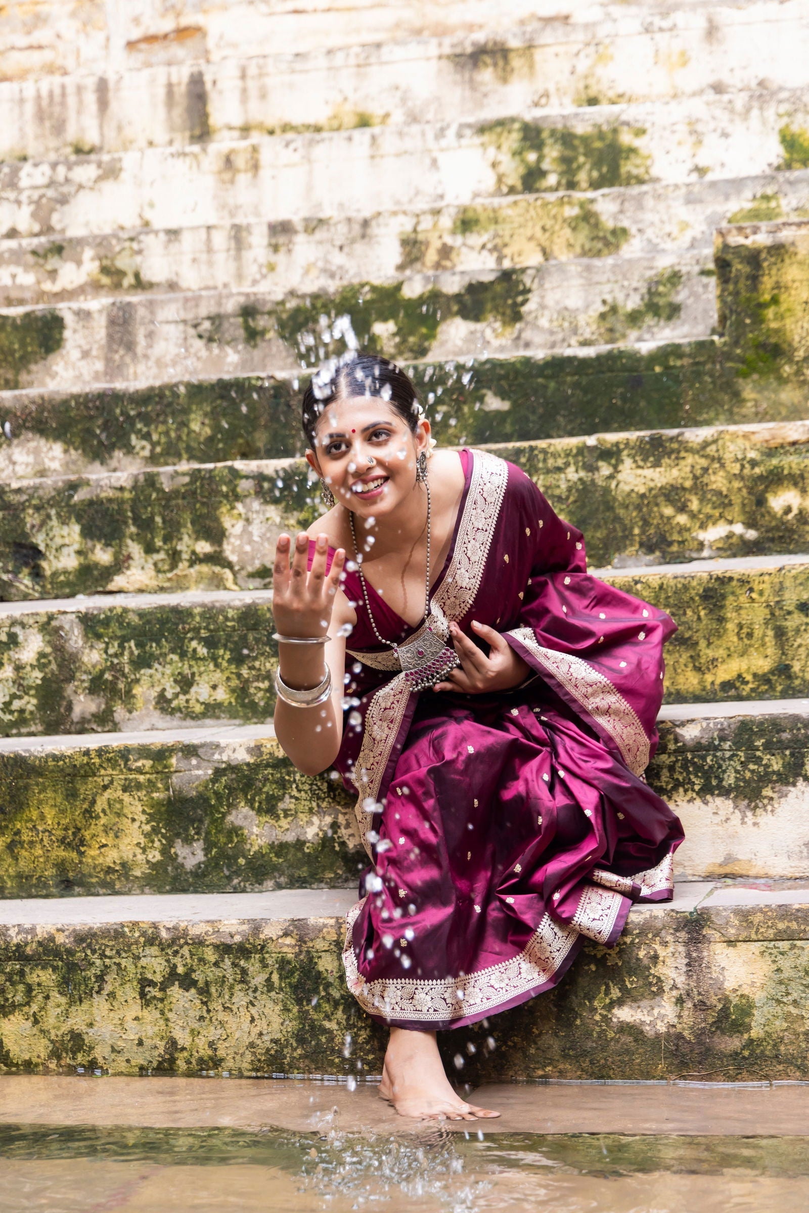Handloom Wine Red Pure Katan Silk Banarasi Saree - Mayrake.in