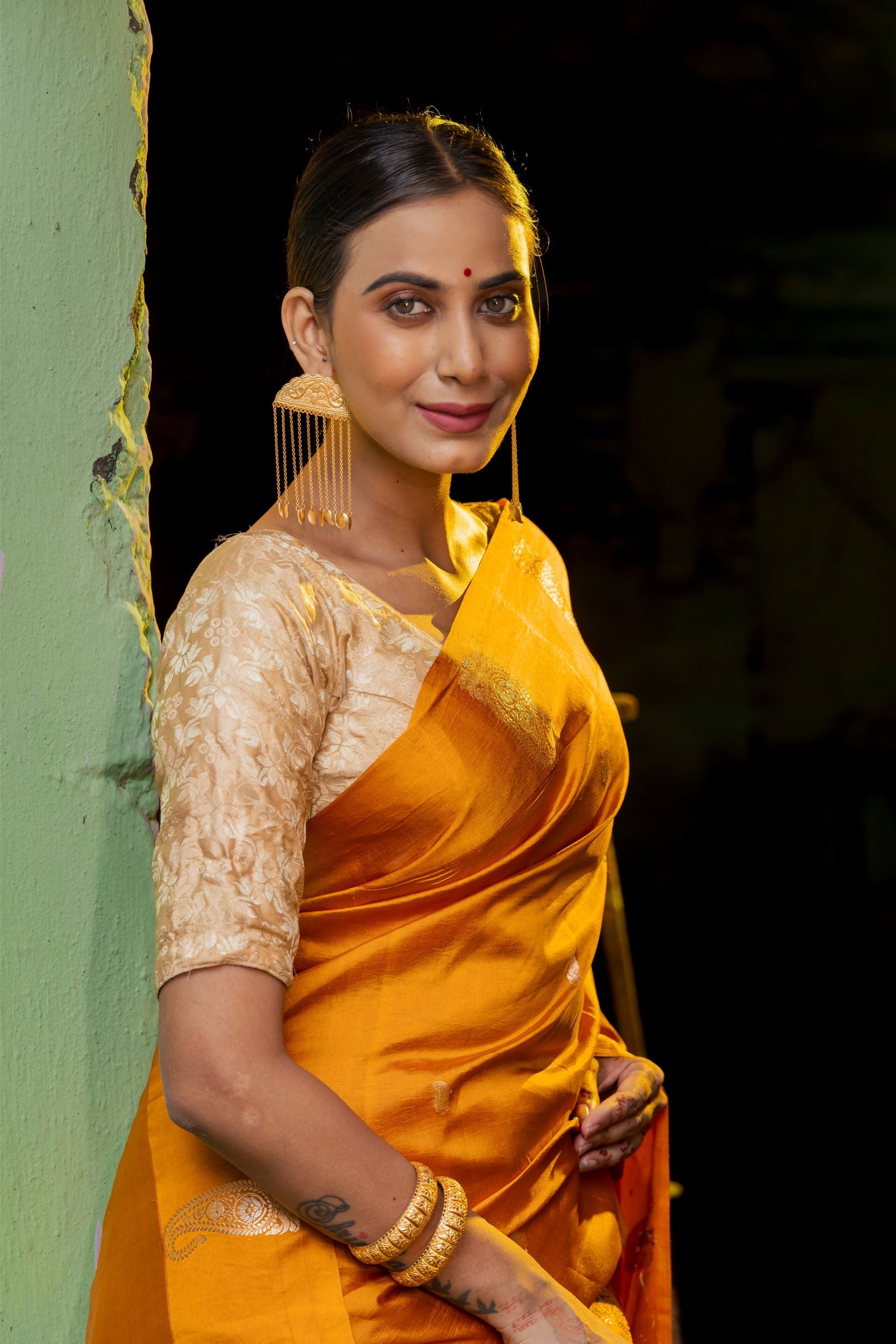 Handloom saffron Yellow Pure Katan Silk Banarsi Saree - Mayrake