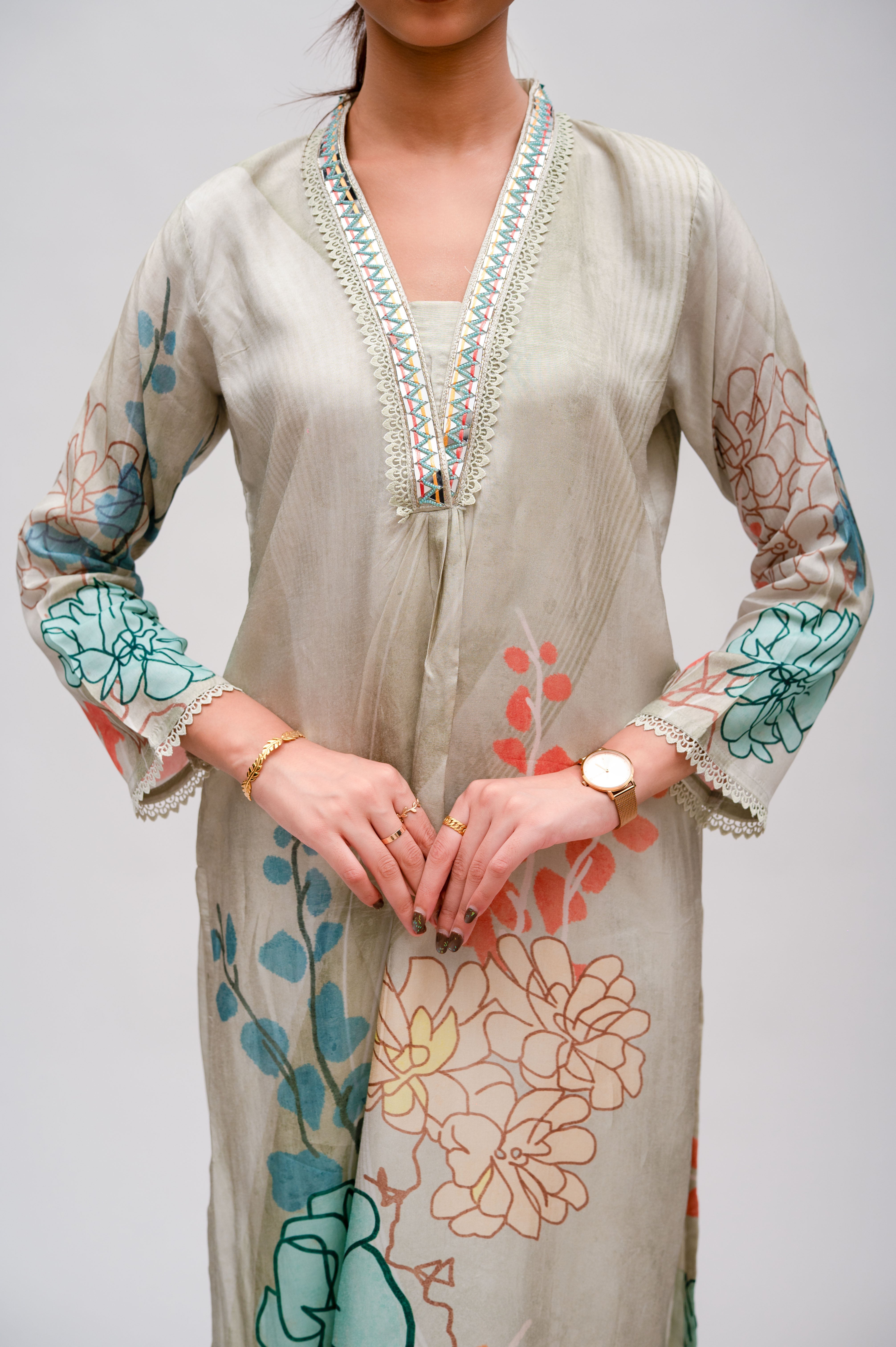 Pastel Green Linen Cotton Suit with Pant and Dupatta – Lace and Mirror Embroidery