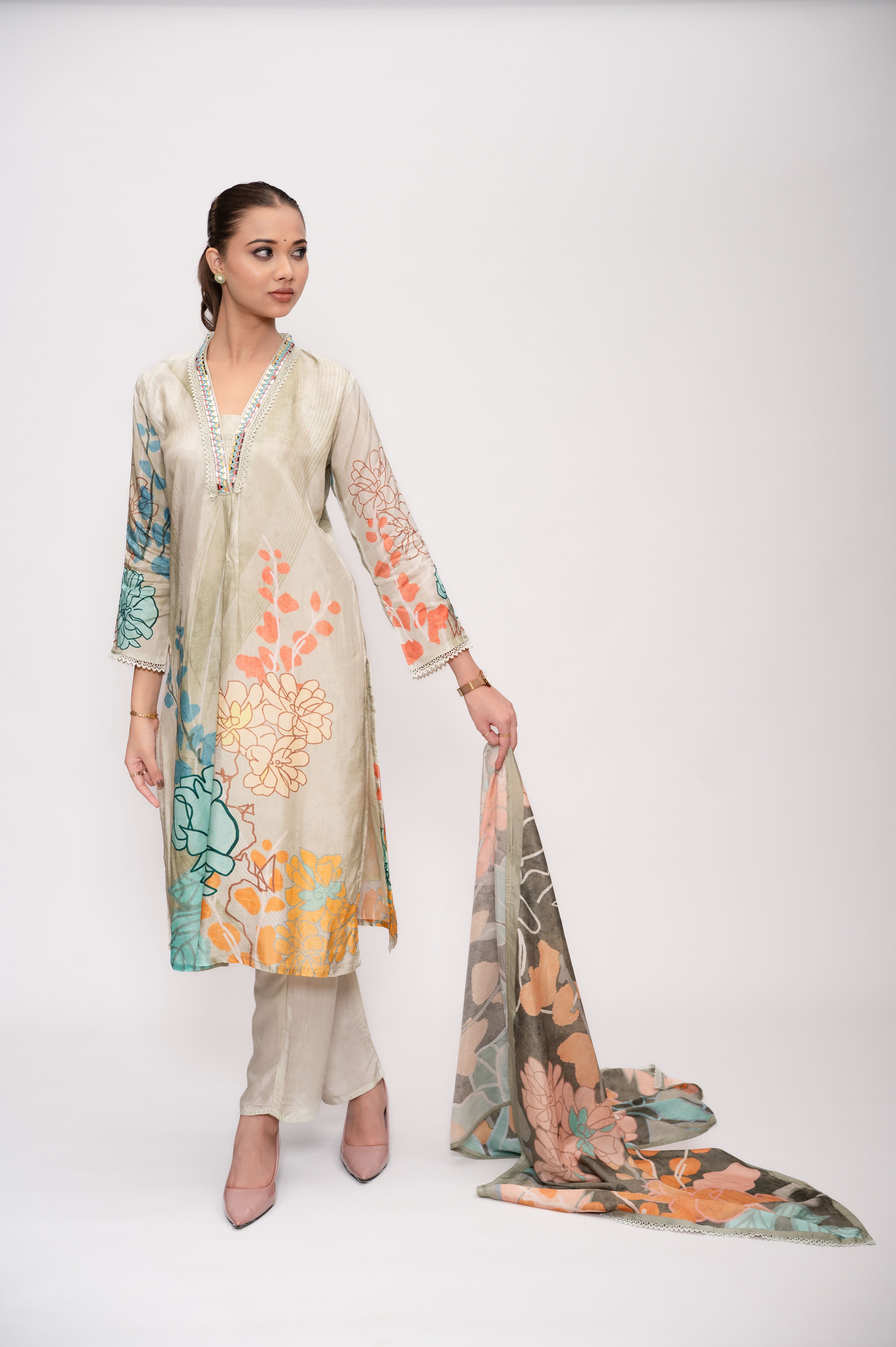 Pastel Green Linen Cotton Suit with Pant and Dupatta – Lace and Mirror Embroidery