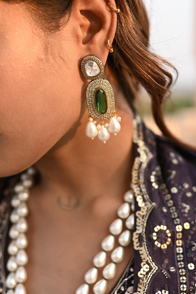 Tear Drop Pearl and Green Stone Zircon Locket Necklace Jewellery Set