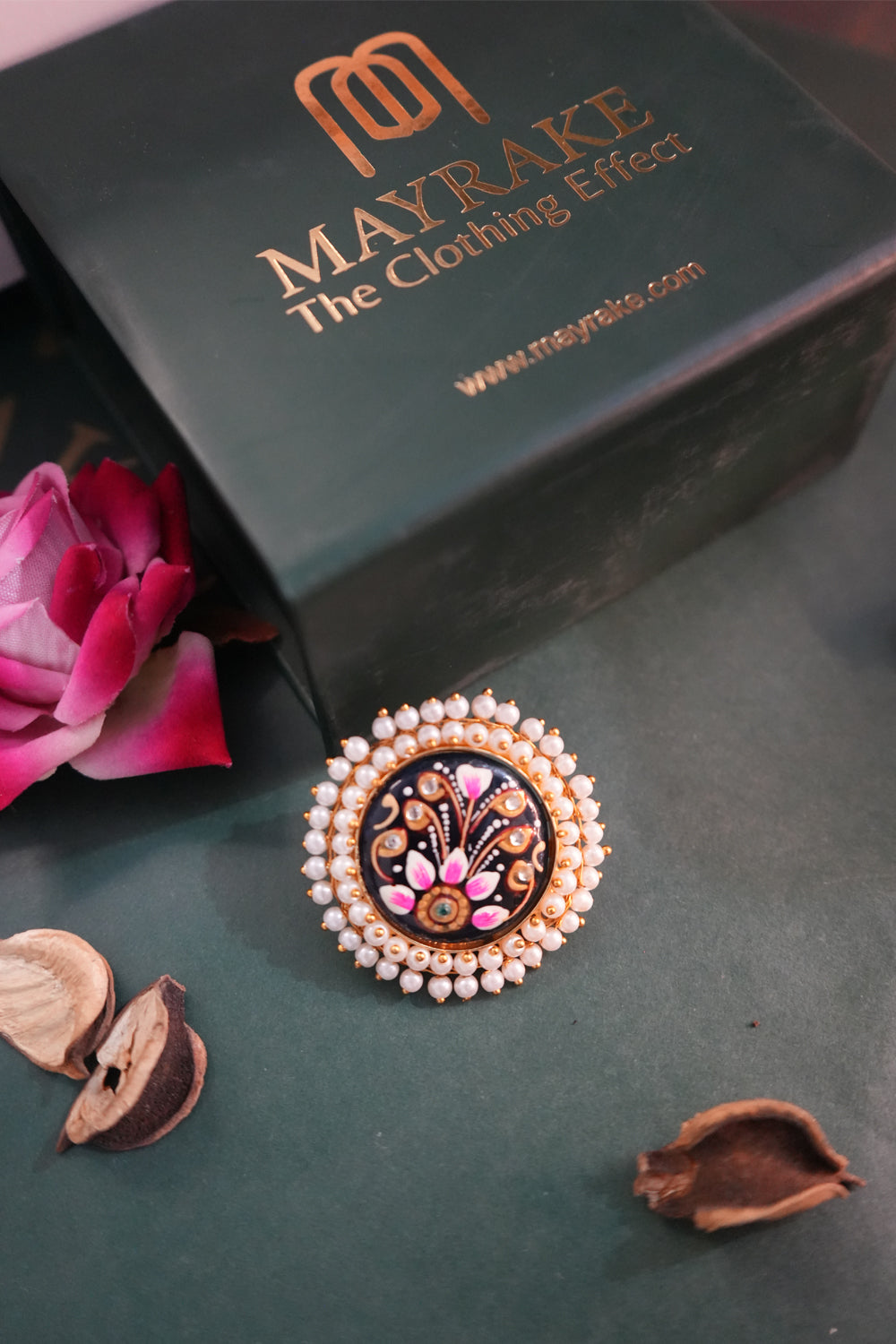 Round Finger Ring Jewellery with Mix Metal Pearl Kundan