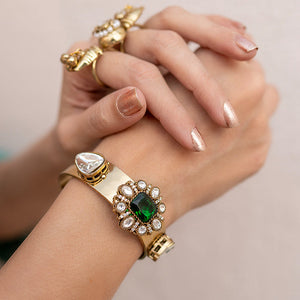 Bracelets / Bangles