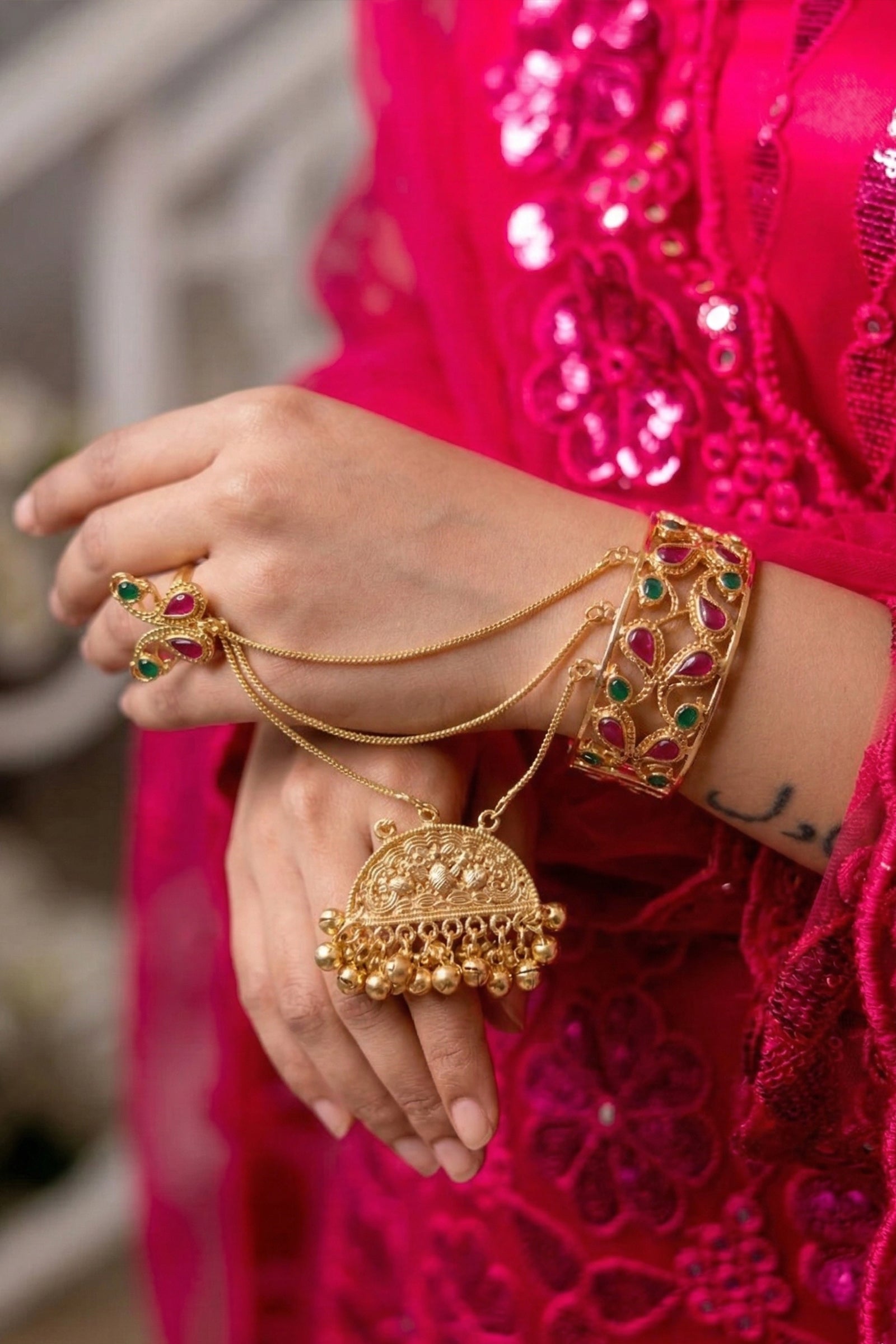 Royal Red & Green Stone Golden Hathphool with Floral Pattern