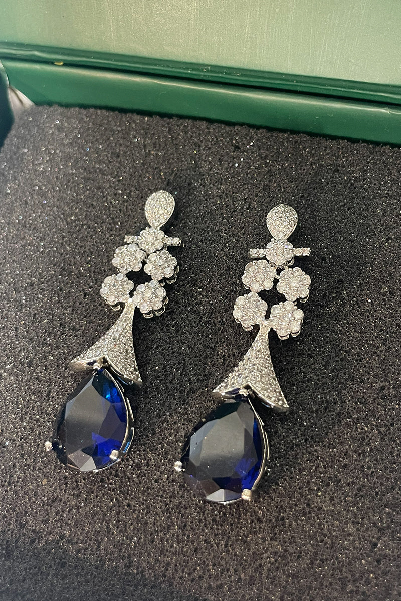 Midnight Blue Teardrop Stone Necklace Set with Floral Diamond-Studded Detailing