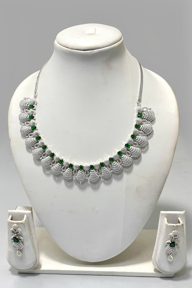 Green Square-Cut Stone Necklace Set with Layered Diamond Fan Motif