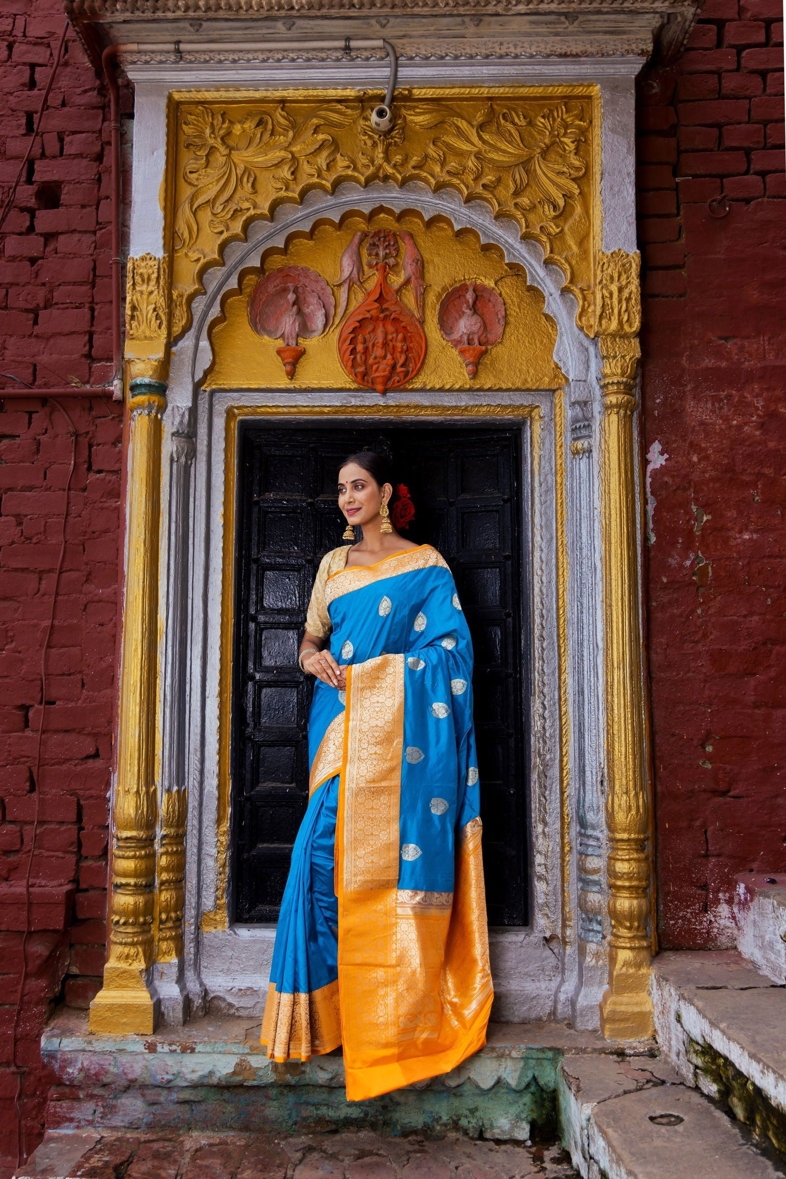 Handloom Dark Sky Blue Pure Katan Silk Banarasi Saree - Mayrake.in