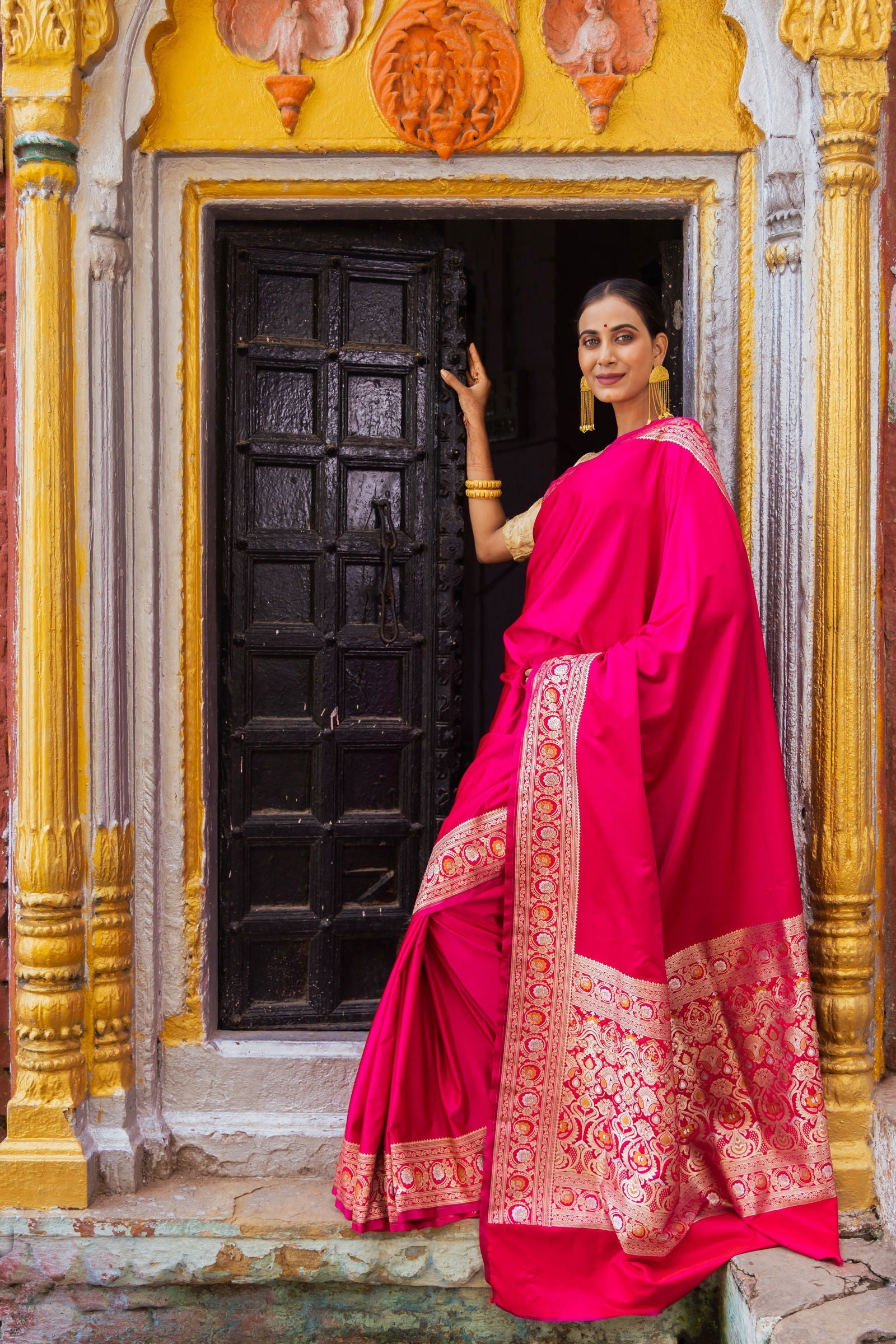 Handloom Fuchsia Pink Mashru Satin Silk Banarsi saree - Mayrake