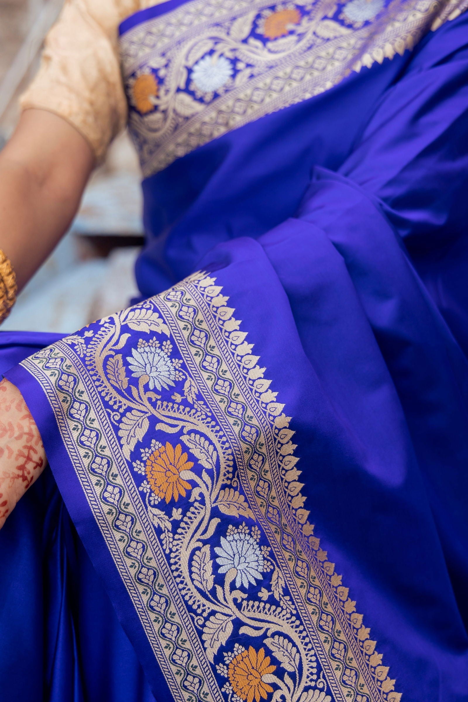 Handloom Navy Blue Mashru Satin Silk Banarasi saree - Mayrake.in