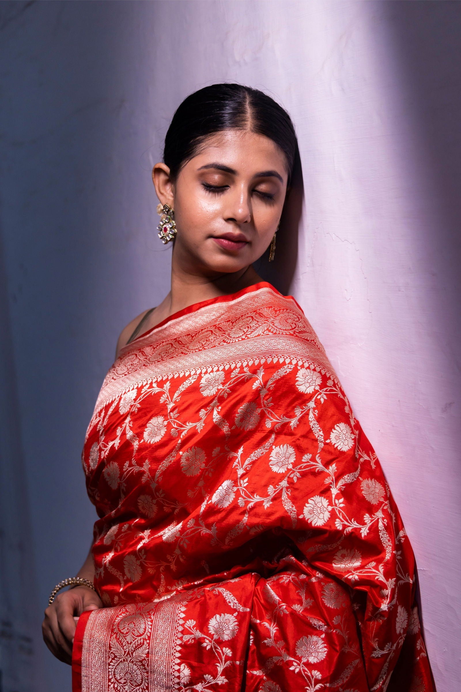 Handloom Red Pure Katan Silk Banarasi Saree - Mayrake.in