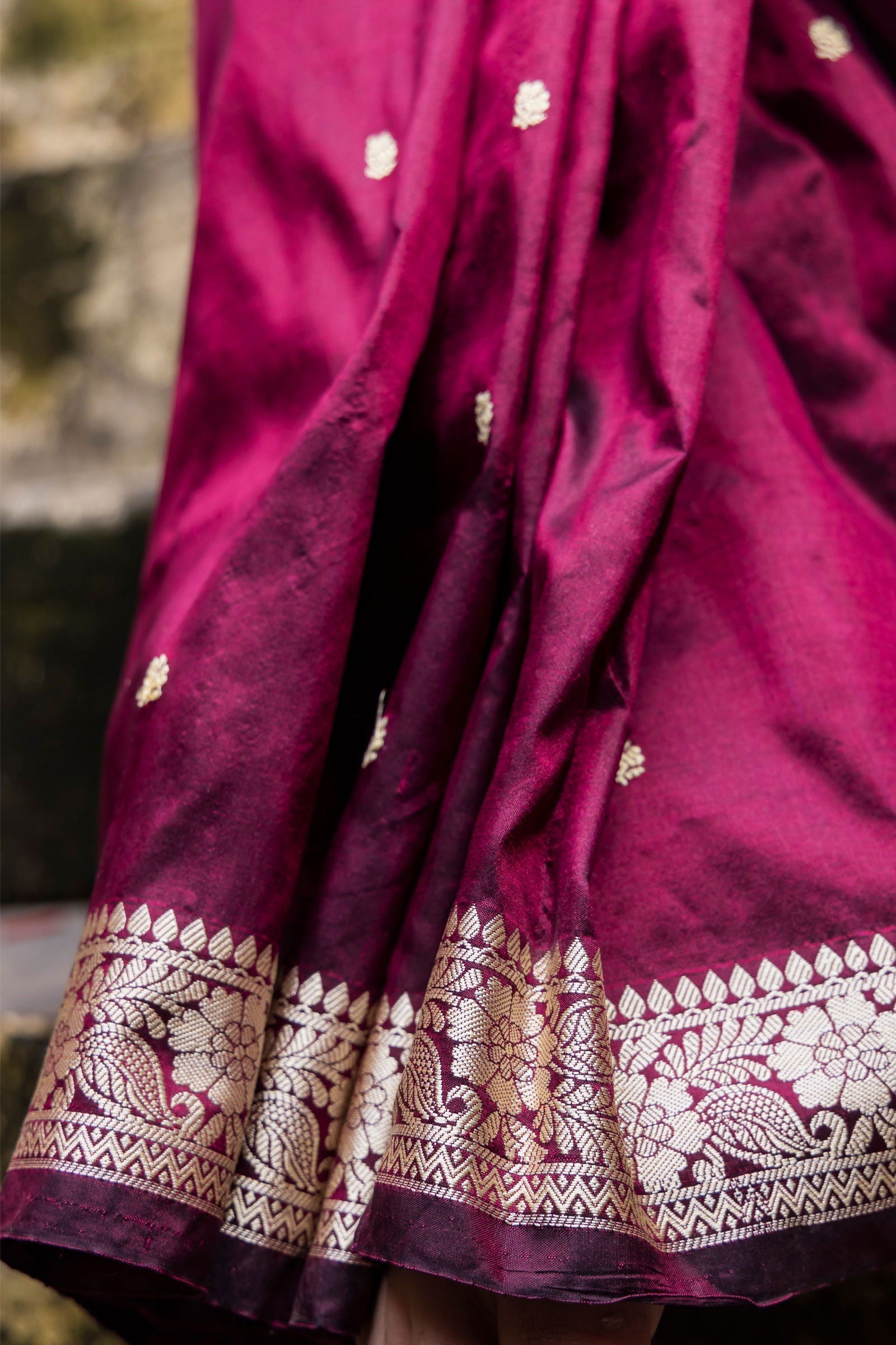 Handloom Wine Red Pure Katan Silk Banarasi Saree - Mayrake.in