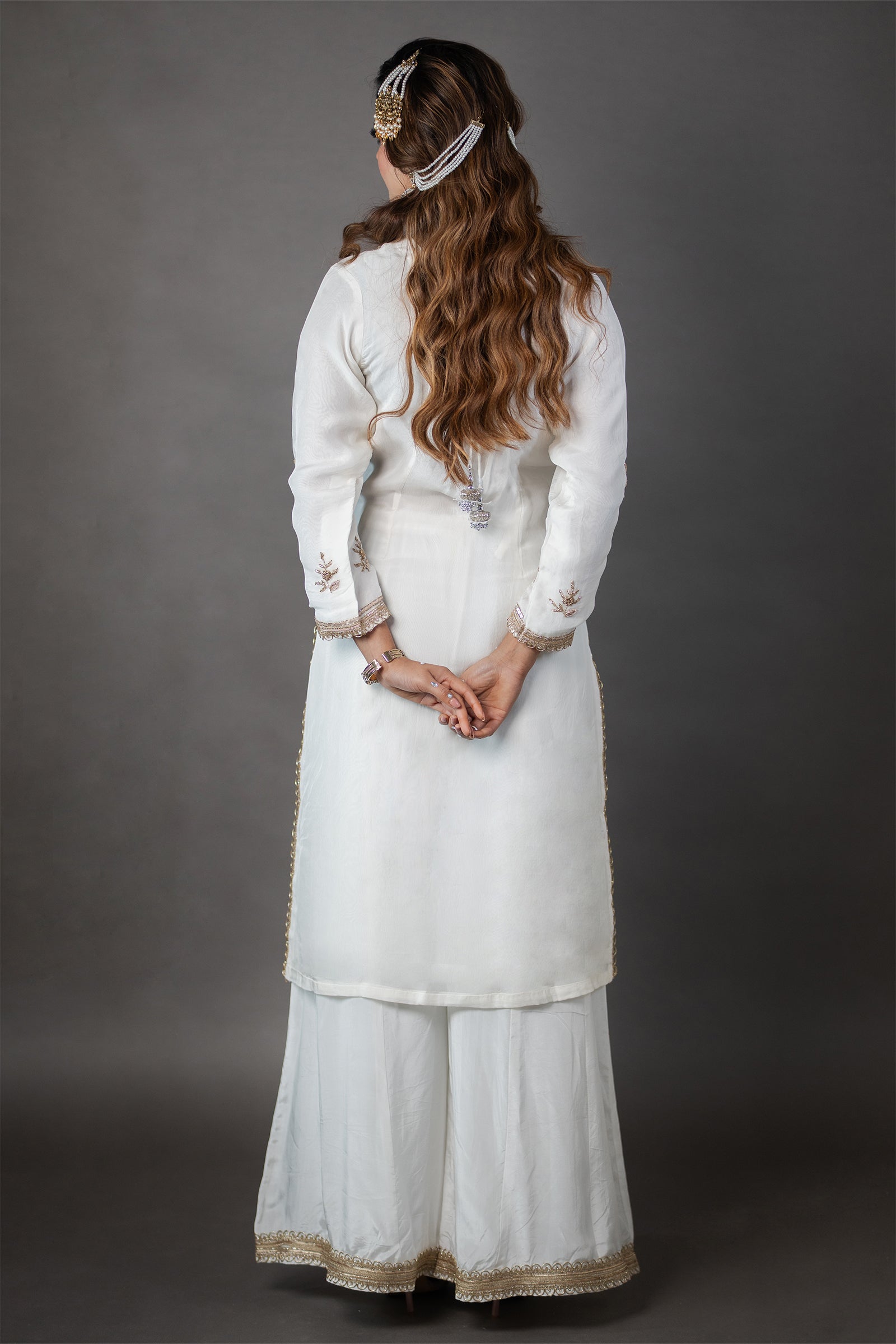 IvoryWhiteCrepeSilkKurtaPalazzoSet_0001