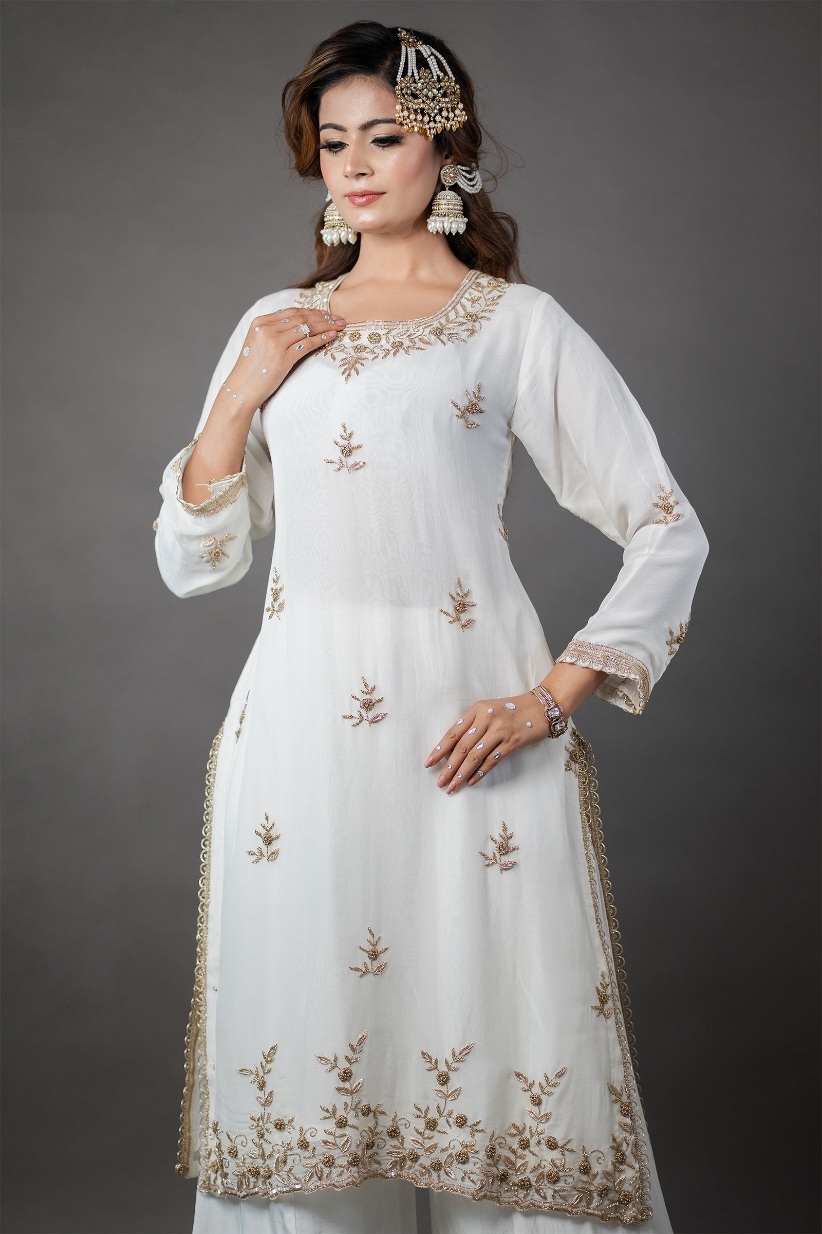 IvoryWhiteCrepeSilkKurtaPalazzoSet_0004