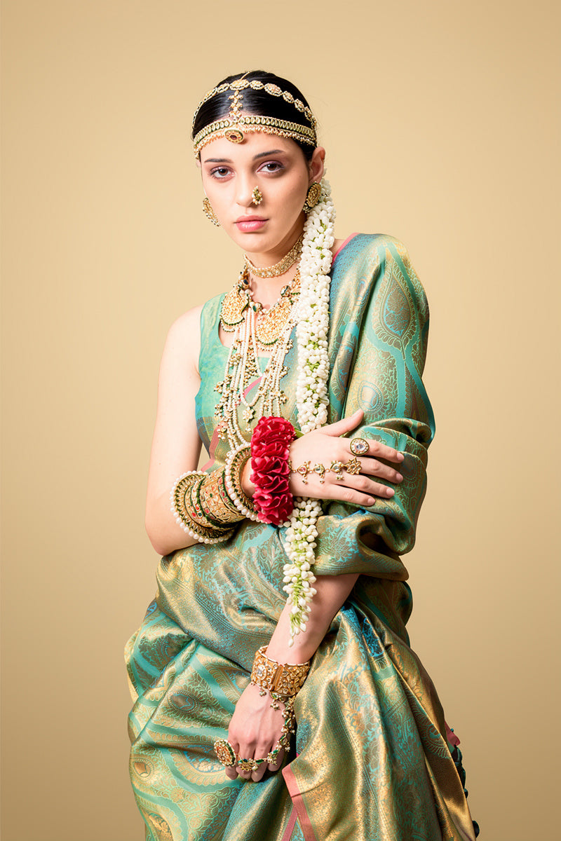 Two-Tone Green Weaving Silk Saree with Contrast Selvage Border