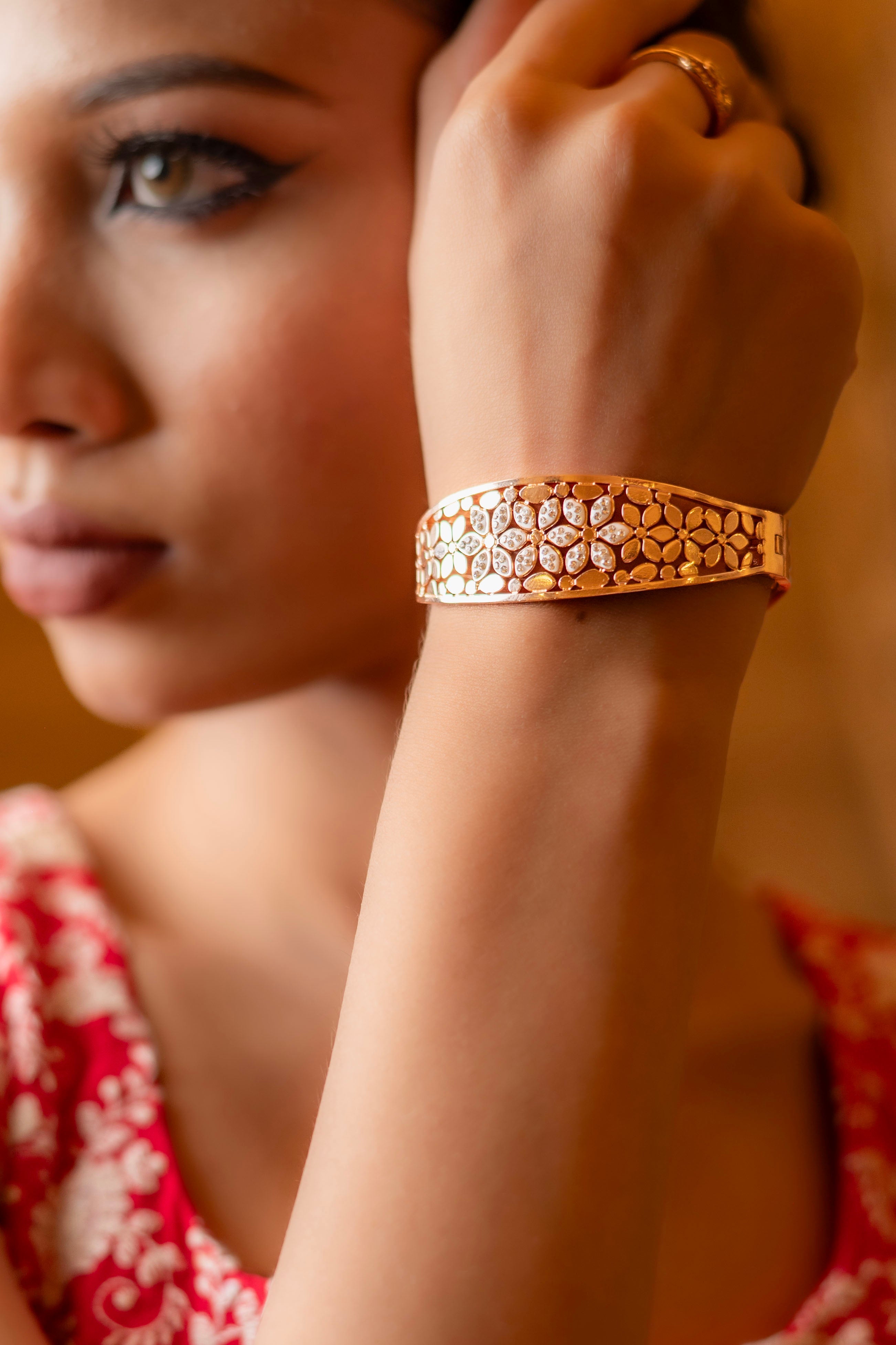 Rose Gold Erratic Flower Cut Out AD Bracelet Jewellery