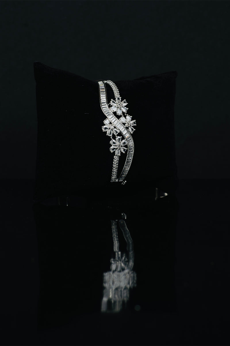 Sparkling AD Bracelets with Elegant Design and Link Lock - Mayrake