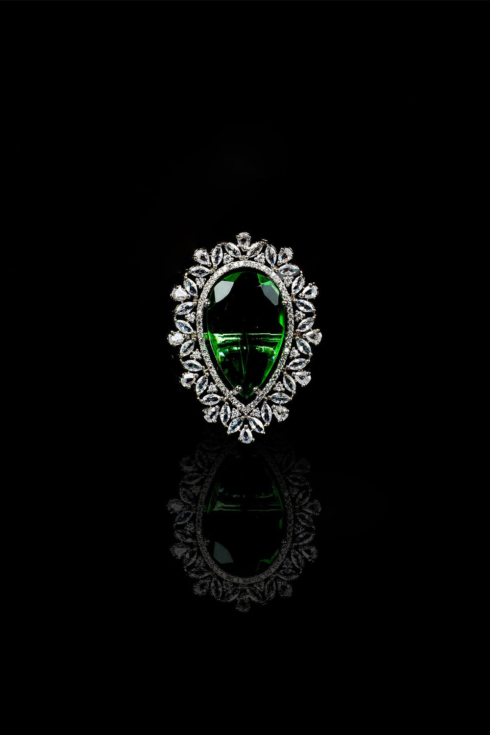 Stunning Star Cut American Diamond Ring – Elegant Jewellery Piece