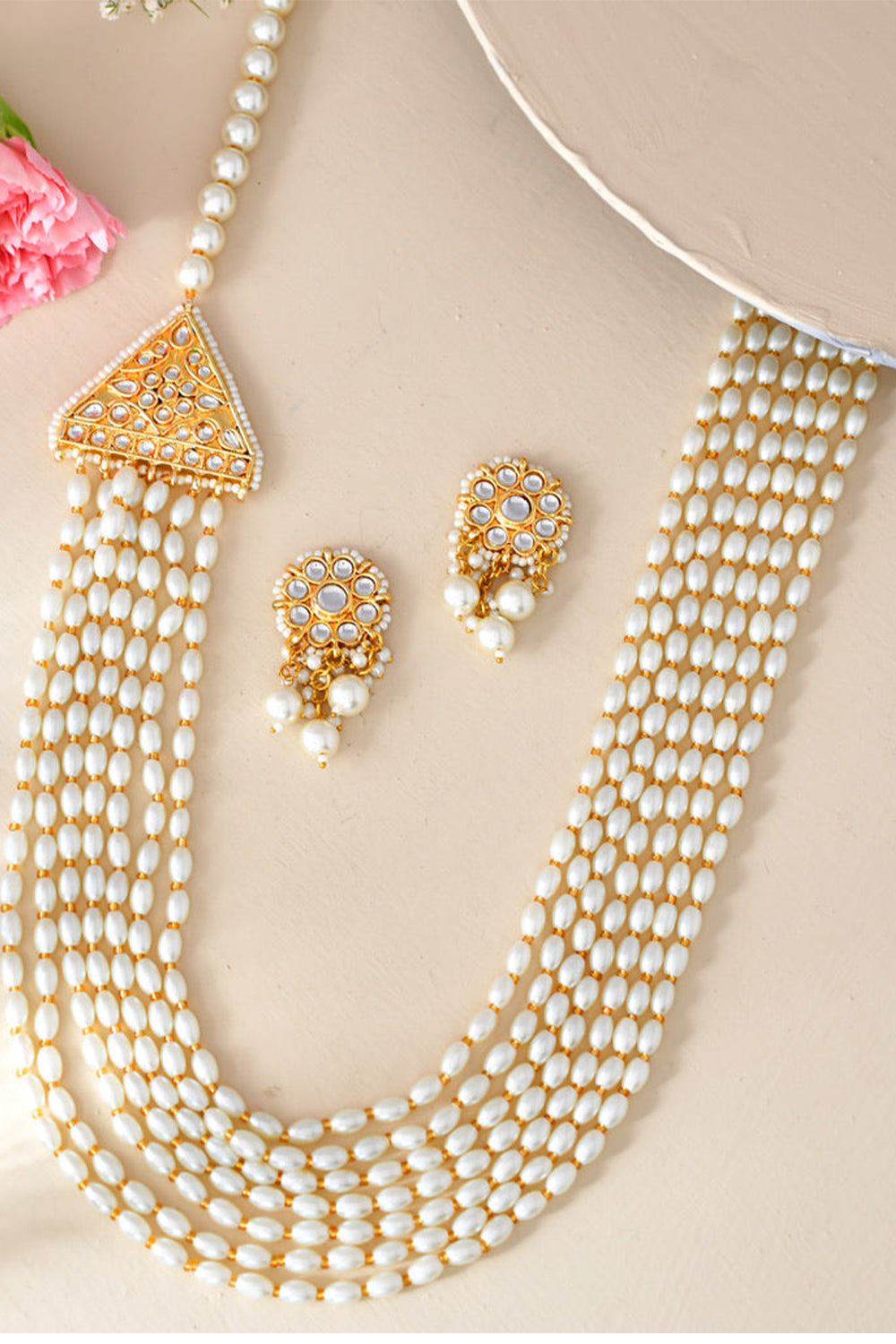 Stunning Gold Finish Pearl Long Side Locket Haar Jewellery