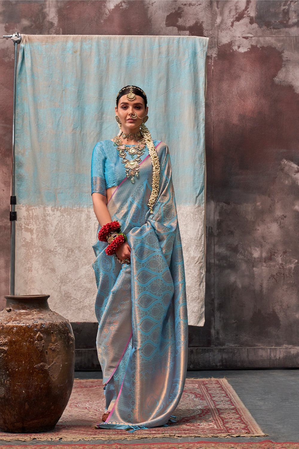 Two-Tone Blue Handloom Weaving Silk Saree with Contrast Selvage Border