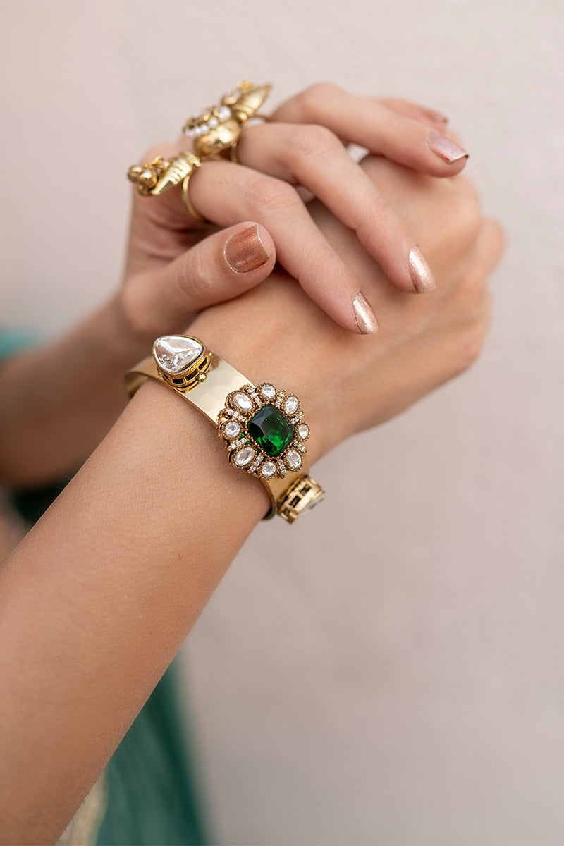 Emerald Green Zircon Bracelet – Elegant Jewellery Piece